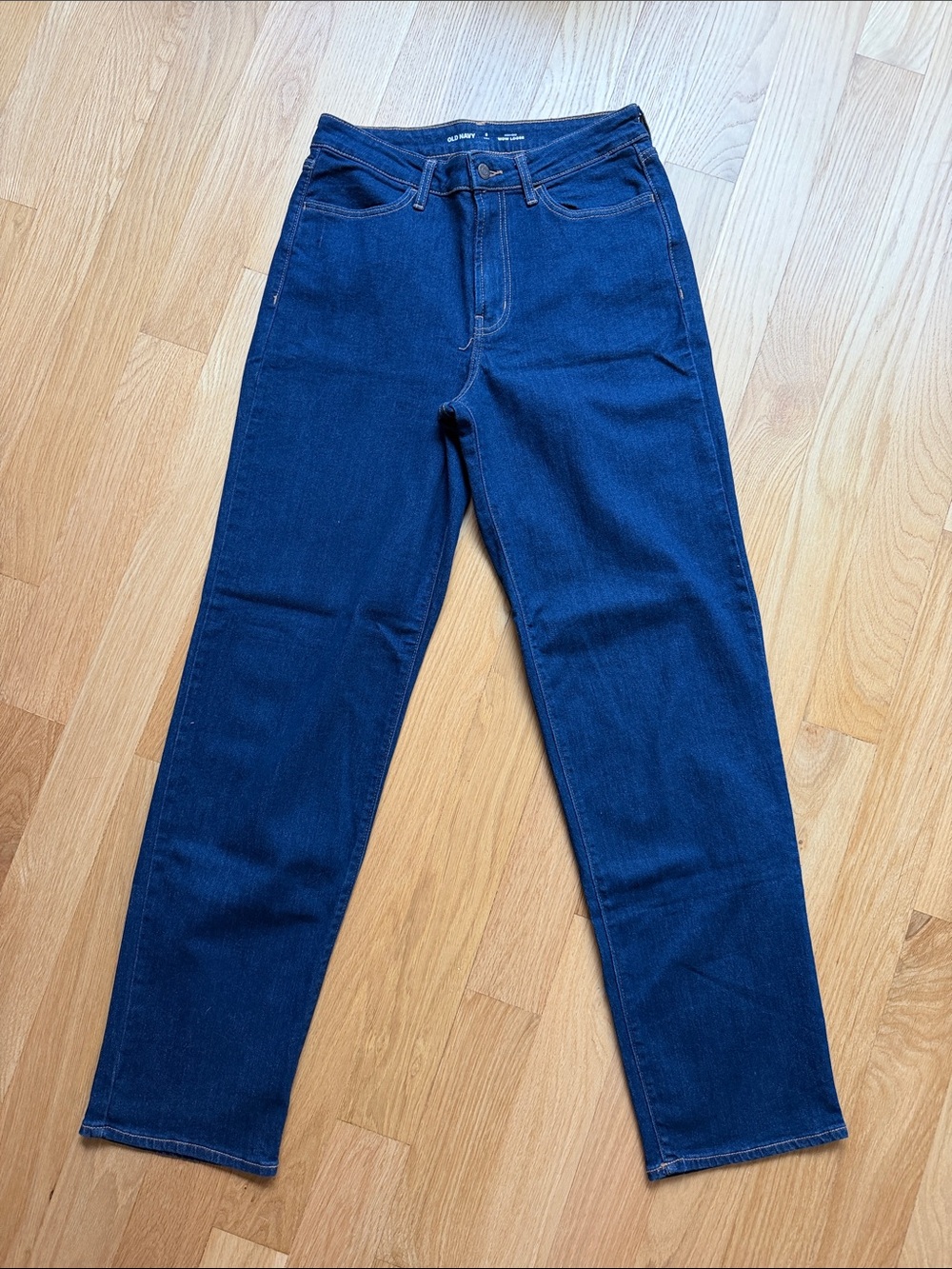 Old Navy Women’s Straight Jeans in Dark Blue